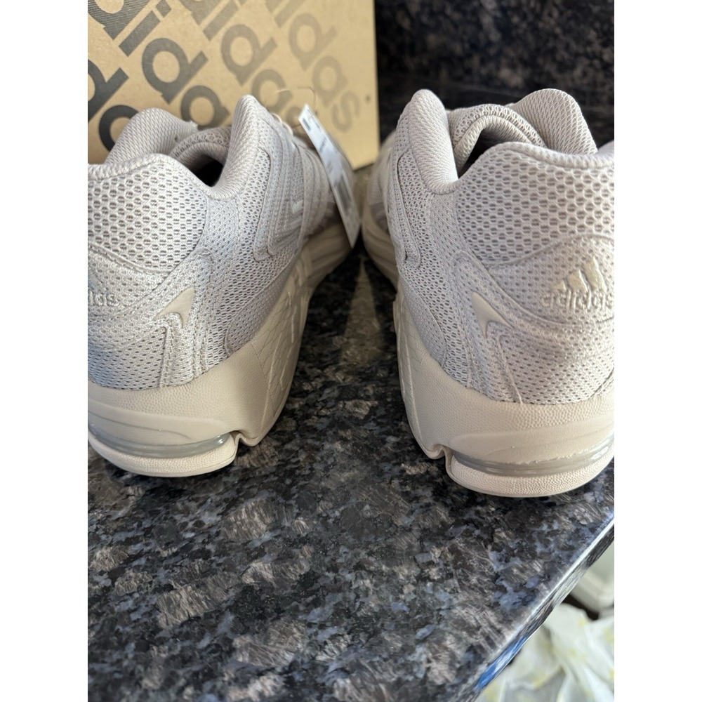 Women's‎ Adidas Response CL 'Wonder Beige' Shoes, Sneakers IF9083 Size 10 - Picture 5 of 9